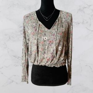 American Eagle women's medium top